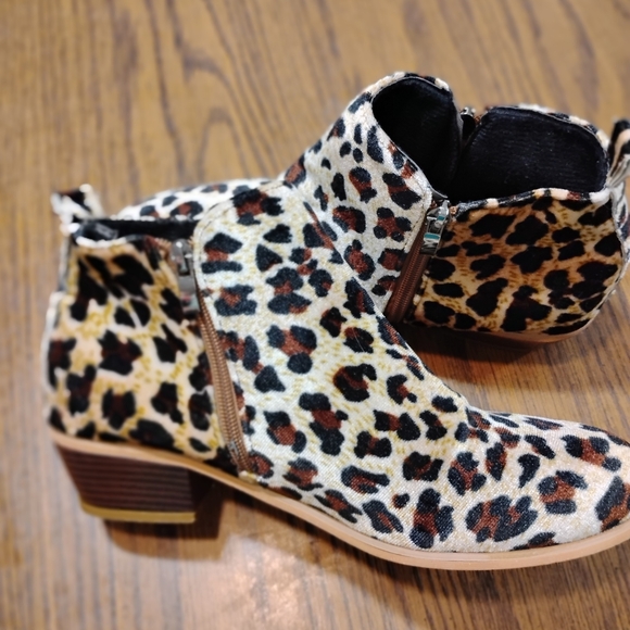 Boots - Picture 2 of 2